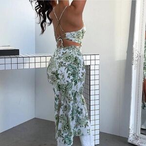 That’s so fetch green floral moana midi dress